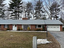 21 Hillcrest Dr, Dover, Nh 03820 Lovely House For Rent in Dover, NH