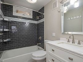 83 Chestnut St, Morristown, Nj 07960 House For Rent in Morristown, NJ (Photo 6 of 7)