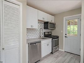 83 Chestnut St, Morristown, Nj 07960 House For Rent in Morristown, NJ (Photo 7 of 7)