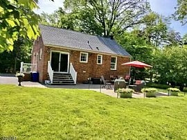 5 Broadway, Madison, Nj 07940  House For Rent in Madison, NJ (Photo 3 of 6)