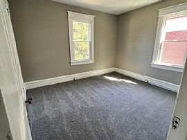 319 Billingsport Rd, Paulsboro, Nj 08066 House For Rent in Paulsboro, NJ (Photo 4 of 9)