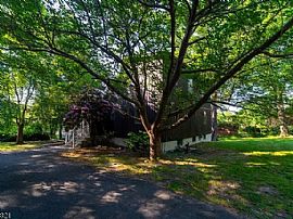 4 Island Trl, Hewitt, Nj 07421  House For Rent in Hewitt, NJ (Photo 4 of 12)