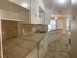 2509 Sheldon St, Clovis, Nm 88101 Comfortable House For Rent in Clovis, NM (Photo 3 of 10)