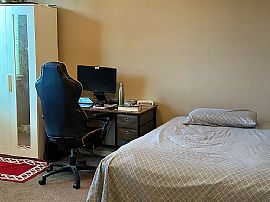 229 E Horseshoe Dr, Chandler, Az 85249 in Chandler, AZ (Photo 5 of 10)