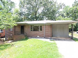 1132 Linwood St, Birmingham, Al 35215 in Birmingham, AL