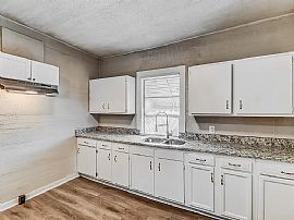 6025 Myron Massey Blvd, Fairfield, Al 35064 in Fairfield, AL (Photo 4 of 10)