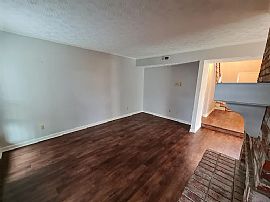 1601 Cobblestone Ct, Montgomery, Al 36117 in Montgomery, AL (Photo 4 of 12)