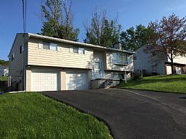 4148 Marietta Dr, Vestal, Ny 13850 For Rent in Vestal, NY
