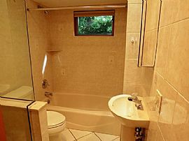 39 Ellen Pl, Kings Park, Ny 11754  House For Rent in Kings Park, NY (Photo 7 of 10)