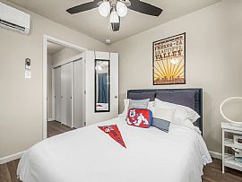 A Beautiful Newly Updated 1 Bedroom, 1 Bath Apartment For Rent  in Fresno, CA (Photo 2 of 12)