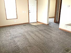 Beautiful 3 Bedrooms, 2baths Home in a Great Neighborhood. in Dickinson, ND (Photo 5 of 11)