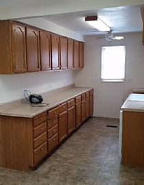 Rent Is $725, and Deposit Is Also $725. in Topeka, KS (Photo 5 of 11)
