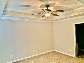 8201 Dison Dr, Montgomery, Al 36117 in Montgomery, AL (Photo 4 of 10)