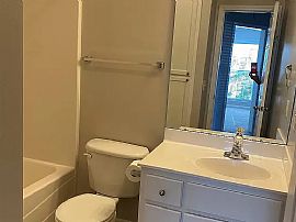 8201 Dison Dr, Montgomery, Al 36117 in Montgomery, AL (Photo 6 of 10)