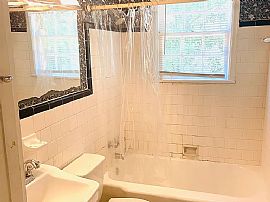 117 Bradley Dr, Montgomery, Al 36109 in Montgomery, AL (Photo 7 of 9)