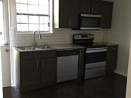 1326 Federal Dr, Montgomery, Al 36107 in Montgomery, AL (Photo 4 of 9)