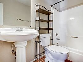 6816 S Snyder Ln, Tempe, Az 85283 in Tempe, AZ (Photo 2 of 12)