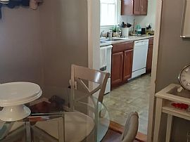 5313 Willard Ave, Chevy Chase, Md 20815 in Chevy Chase, MD (Photo 3 of 12)