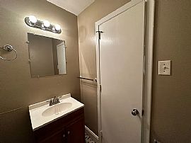 1730 Atkamire Dr, Tallahassee, Fl 32304 in Tallahassee, FL (Photo 10 of 12)