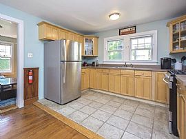 74 12th Ave, Sea Cliff, Ny 11579 Home Sweet Home For Rent  in Sea Cliff, NY (Photo 5 of 9)