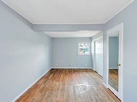 1162 Stewart Ave, Bethpage, Ny 11714 For Rent in Bethpage, NY (Photo 10 of 12)