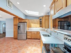 1162 Stewart Ave, Bethpage, Ny 11714 For Rent in Bethpage, NY (Photo 4 of 12)