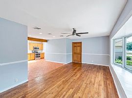 1162 Stewart Ave, Bethpage, Ny 11714 For Rent in Bethpage, NY (Photo 5 of 12)