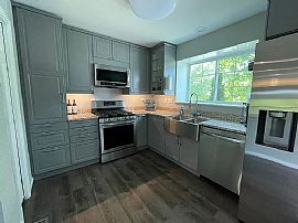 33 Open Gate Ct, Nottingham, Md 21236 in Nottingham, MD (Photo 4 of 12)