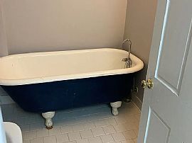 329 S Chapel St, Baltimore, Md 21231 in Baltimore, MD (Photo 10 of 12)