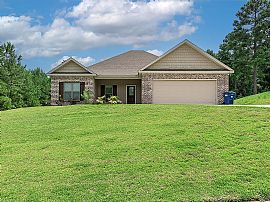131 Hunters Rdg, Tallassee, Al 36078 in Tallassee, AL