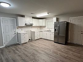 116 Kingswood Dr, Prattville, Al 36067 in Prattville, AL (Photo 3 of 11)