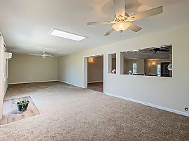 15620 N 59th Ln, Glendale, Az 85306 in Glendale, AZ (Photo 4 of 12)