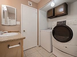 804 S Hacienda Dr, Apt B, Tempe, Az 85281 in Tempe, AZ (Photo 9 of 10)