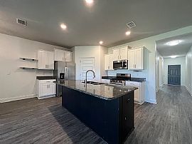 24785 Slater Mill Rd, Daphne, Al 36526 in Daphne, AL (Photo 5 of 12)