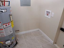 1121 Stevens Ln, Mobile, Al 36618 in Mobile, AL (Photo 10 of 11)