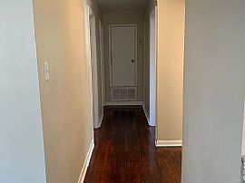 1121 Stevens Ln, Mobile, Al 36618 in Mobile, AL (Photo 5 of 11)