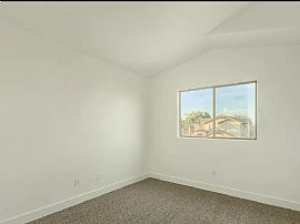 3829 E Irma Ln, Phoenix, Az 85050 in Phoenix, AZ (Photo 10 of 12)