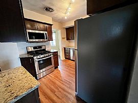 609 Maple St, Neenah, Wi 54956  House For Rent  in Neenah, WI (Photo 12 of 12)