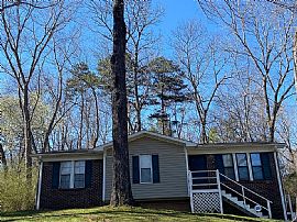 3072 Queenstown Rd, Trussville, Al 35173  Available For Rent in Trussville, AL (Photo 2 of 11)