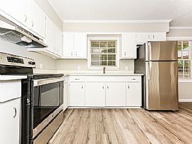 1716 Sandfort Rd, Phenix City, Al 36869  Lovely House For Rent in Phenix City, AL (Photo 6 of 12)