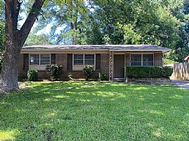 3225 Durham Dr, Montgomery, Al 36109  Unique House For Rent in Montgomery, AL
