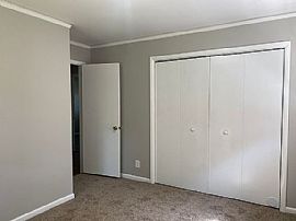 3225 Durham Dr, Montgomery, Al 36109  Unique House For Rent in Montgomery, AL (Photo 9 of 11)