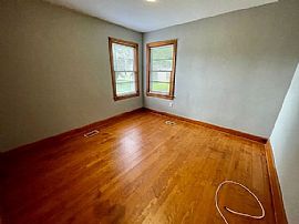 416 S Houston St, Athens, Al 35611 Available For Rent in Athens, AL (Photo 7 of 9)