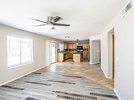 8544 W Eva St, Peoria, Az 85345 in Peoria, AZ (Photo 4 of 12)