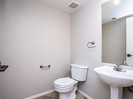 8544 W Eva St, Peoria, Az 85345 in Peoria, AZ (Photo 5 of 12)