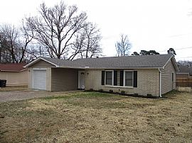 205 Heritage St, Jacksonville, Ar 72076  House For Rent in Jacksonville, AR (Photo 2 of 11)