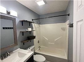 304 Pritchard St, Berryville, Ar 72616  Peaceful House For Rent in Berryville, AR (Photo 7 of 9)