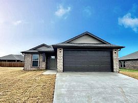 212 Post Oak Ave, Gentry, Ar 72734  House For Rent in Gentry, AR