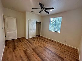 4320 W Lark Ave, Visalia, Ca 93291  Lovely House For Rent in Visalia, CA (Photo 10 of 12)