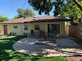 19945 Hatton St, Winnetka, Ca 91306 Available For Rent in Winnetka, CA (Photo 2 of 10)